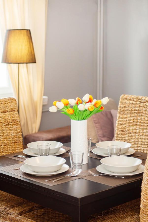 Stars Apartaments City Center By Noclegi Renters Varsovia Exterior foto