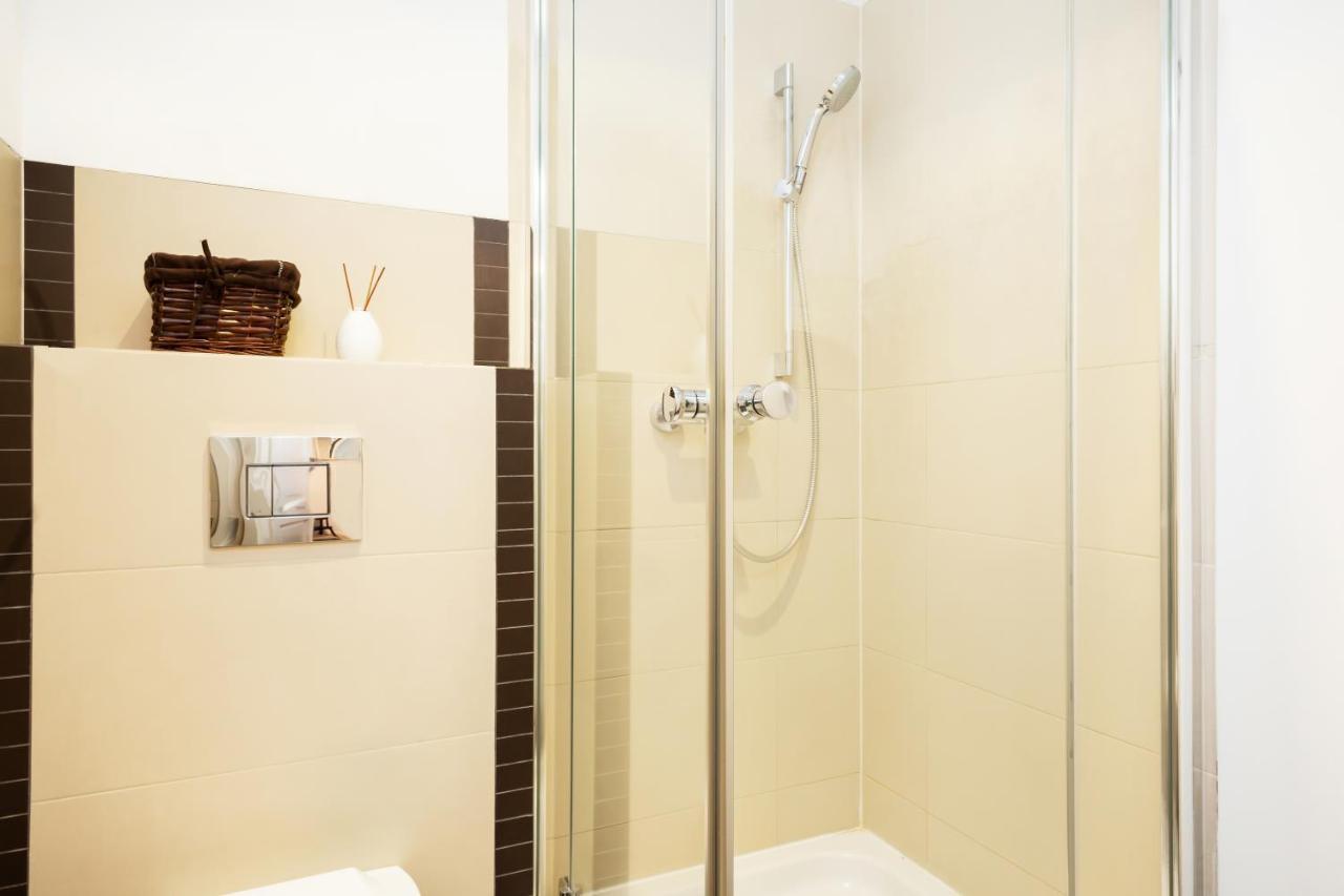 Stars Apartaments City Center By Noclegi Renters Varsovia Exterior foto
