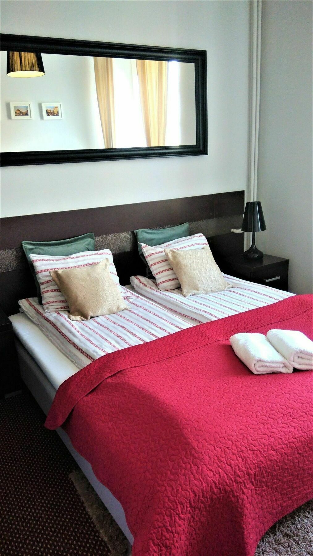 Stars Apartaments City Center By Noclegi Renters Varsovia Exterior foto